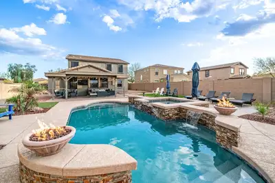 Image de Pool & Patio: Family-Friendly Goodyear Home!