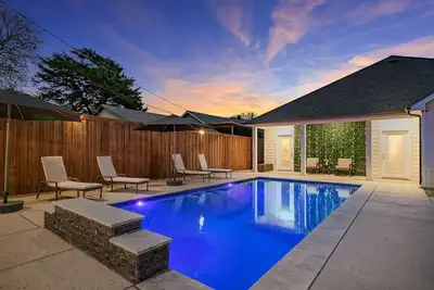 Image de Luxurious House 5 mins away from Bishop Arts District