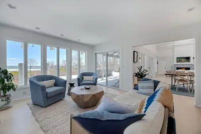 Image de North Fork Waterfront & Private Beach