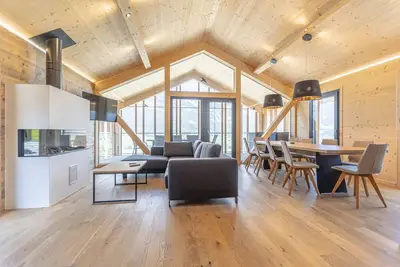 Premium Chalet with 4 bedrooms and sauna & pool