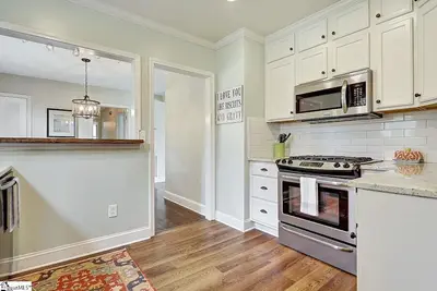 Image de Cozy Home Quiet Neighborhood - 10 minutes to downtown Greenville
