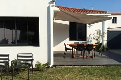 Image de Maison bord de mer (6 à 8 personnes ) 80 m. de la Corniche et de la plage