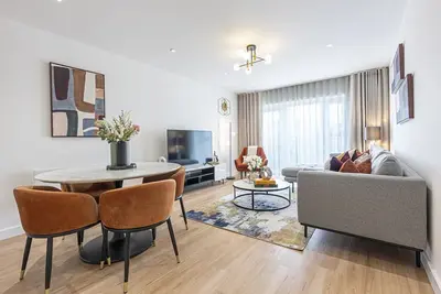 Image de Beautiful 3 bed 3 bath flat Nw London