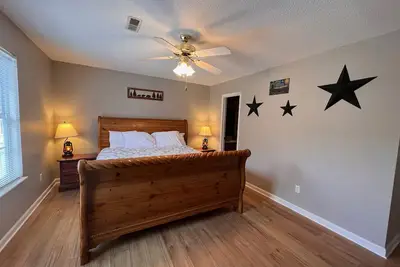 Image de Close to Everything! Hot Tub Pool Bigfoot Bungalow