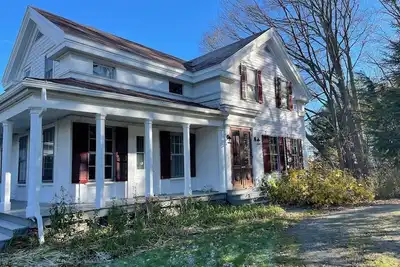 Image de The Tate House, Historical and Spacious, 5 miles to downtown