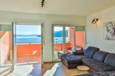 Image de Bel appartement de 3 chambres à Marina