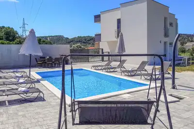 Image de Maison confortable à Rab avec WiFi