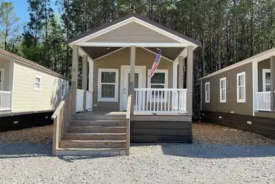 Image de Tiny Homes for Rent, minutes to the Casino, Golf Course & Water Park.