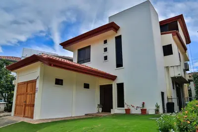 Image de 3 Bedroom Villa Oceanside in Hermosa Palms