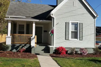 Image de The Coach House on Lee St