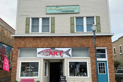 Image de 2-Bedroom Apartment in the Heart of Downtown Munising