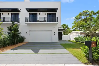 Image de The View@Ftl  pool & rooftop jacuzzi