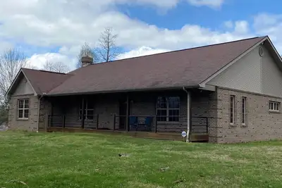 Image de Wet Feet Retreat is a family friendly home near Burnside Island State Park.
