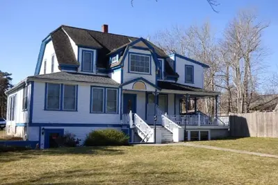 Image de Desirable West Harwich location with 6 Bedrooms and 6 Full bathrooms