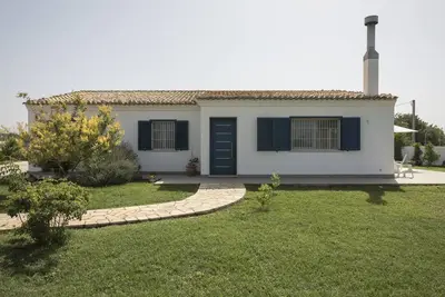 Image de Morus Holiday House 4 bedrooms private bathrooms. 2 km from the beach