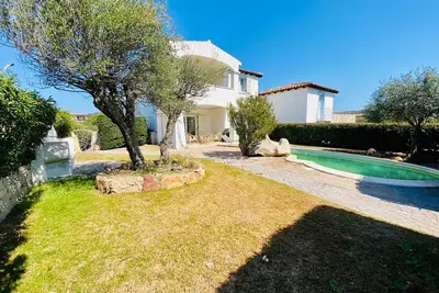 Image de Villetta Conchiglia with swimming pool.