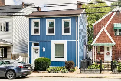Image de Walk to Walnut St: Pet-Friendly Pittsburgh Home!