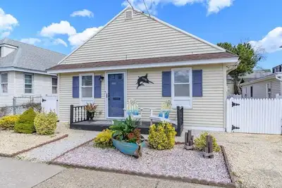 Image de \"Experience the Ultimate Beach Getaway at our Jersey Shore Rental! \"