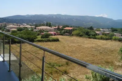 Image de T3 vue baie by Interhome