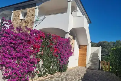 Image de Appartement \"Casa Michela\", avec vue sur les montagnes, jardin et Wi-Fi.