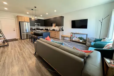 Image de Modern Mountain Townhome with A/C near Targhee, Yellowstone, Grand Teton
