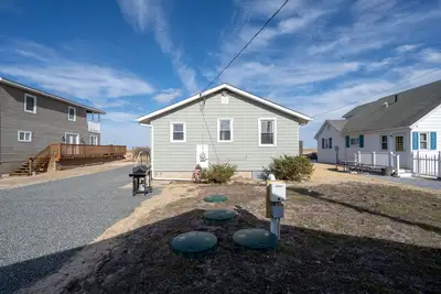 Image de 9297 Shore Drive - Bayfront on Primehook Beach