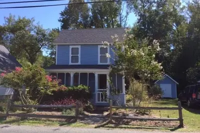 Image de Always Sunny - island home. Pet Friendly - Close to Carnival. No Linens