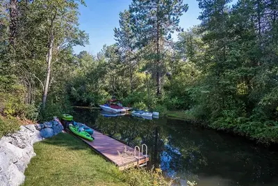 Image de A/C LakeAccess GameRoom Xbox DogOK kayaks paddleboards Private30'Dock Sleeps 14