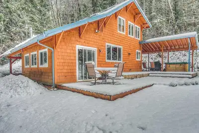 Image de Firwood Cabin - Quiet & serene romantic retreat, hot tub, Dogs Welcome