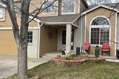 Image de Fully remodeled 3000sf. home with 3 bedrooms plus and 2. 5 bathrooms