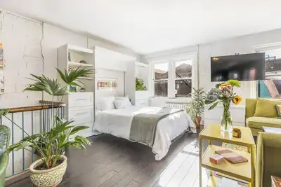 Image de Strip District Studio-Free Parking-Natural Light