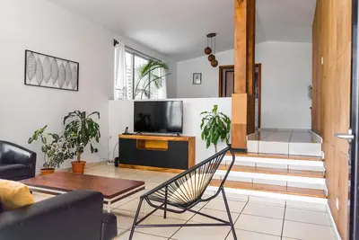 Image de Casa en la mejor zona de Escalon! todo esta cerca!