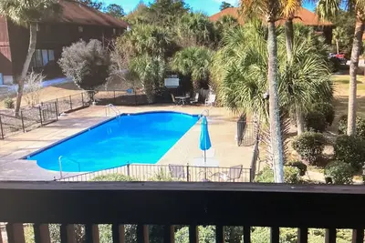 Image de Very nice, comfortable 2Br/2Bath condo overlooking gorgeous pool Lanai Village