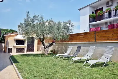 Image de Apartment Denis with Terrace & Lovely Garden