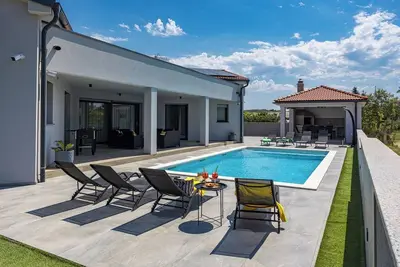 Image de Villa Speranza with Private Illuminated Pool