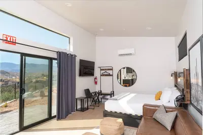 Image de Incredible View #5 at The Dwellings