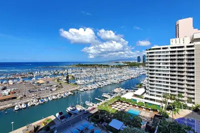 Image de Ilikai 1329 Amazing Ocean, Sunset & Marina Views, 2 Queen Beds