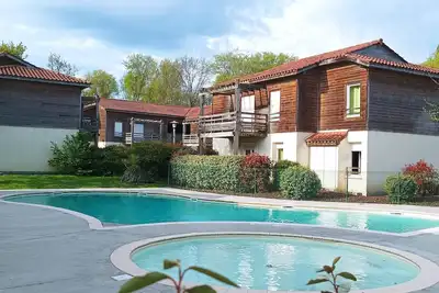 Image de Résidence Terrasses du Lac 3*, piscine chauffée