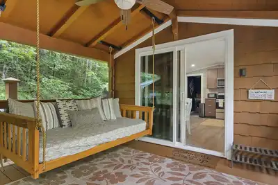 Image de The Gala Getaway @ Backyard 🍎 Cottages