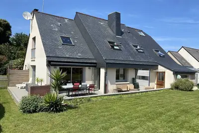Image de Grande maison à 300 m de la grande plage sur un grand terrain, 4 chambres pour 10 personnes