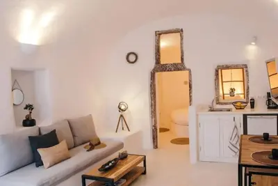 Image de Nykteri Cave | A Terre Cave Villas