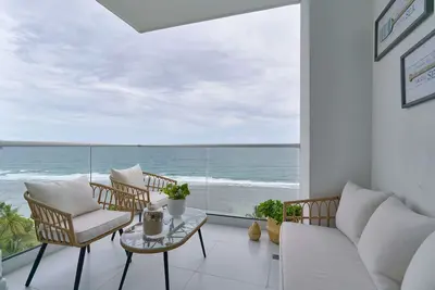 Image de Caribbean Sunrise View Beachfront Apartment