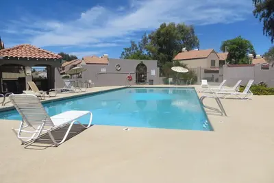 2 bedrooms & 1 full bathrooms in Glendale