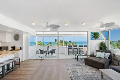 Image de Ocean Front Condo with Endless Sunset Views
