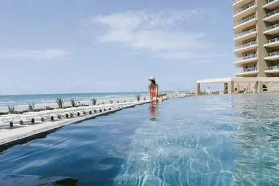 Image de Las Palomas 3 Bedroom Condo - 2 Master Suites & Huge Patio - Amazing Ocean Views