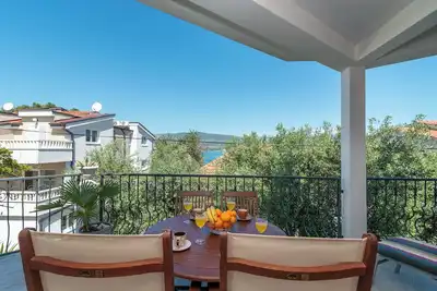 Image de Maric 1 apt for 4+2, only 40 m from the beach in Mastrinka