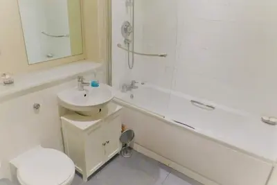 Image de Lovely 2 bedroom Apartment birmingham city centre with free parking