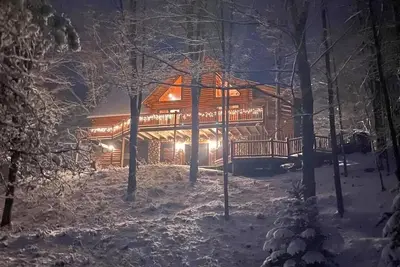 Image de Lodge Located on the  Pentwater River!