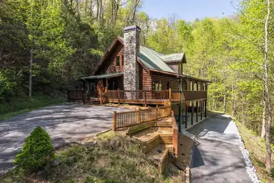 Image de Lakeview Lodge-HotTub/Lake/Dog Friendly/Ping-Pong/5-Beds/4-Baths!