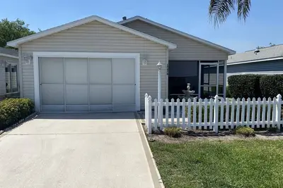 Image de 1 mile from Nancy Lopez Cc and Chatham Rec Centers.